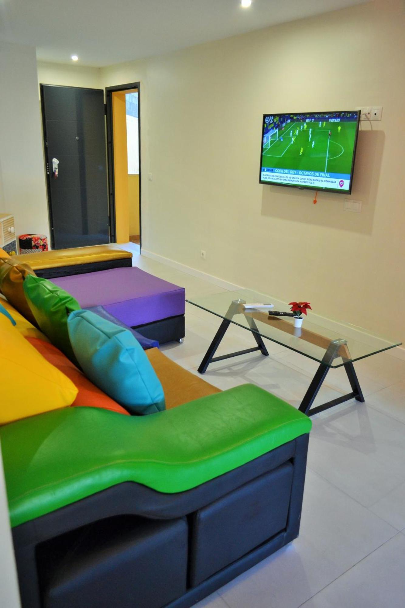 Apartamentos Garage Centro Малага Екстериор снимка